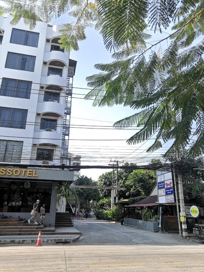 26 Condo With Pool Opposite The Train Station, Near Old City And Nimman チエンマイ エクステリア 写真